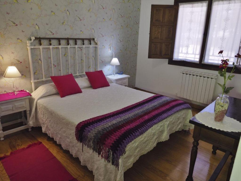Hospedium Hostal Almanzor Navarredonda de Gredos Εξωτερικό φωτογραφία