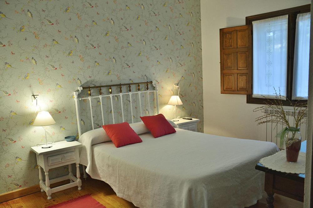 Hospedium Hostal Almanzor Navarredonda de Gredos Εξωτερικό φωτογραφία