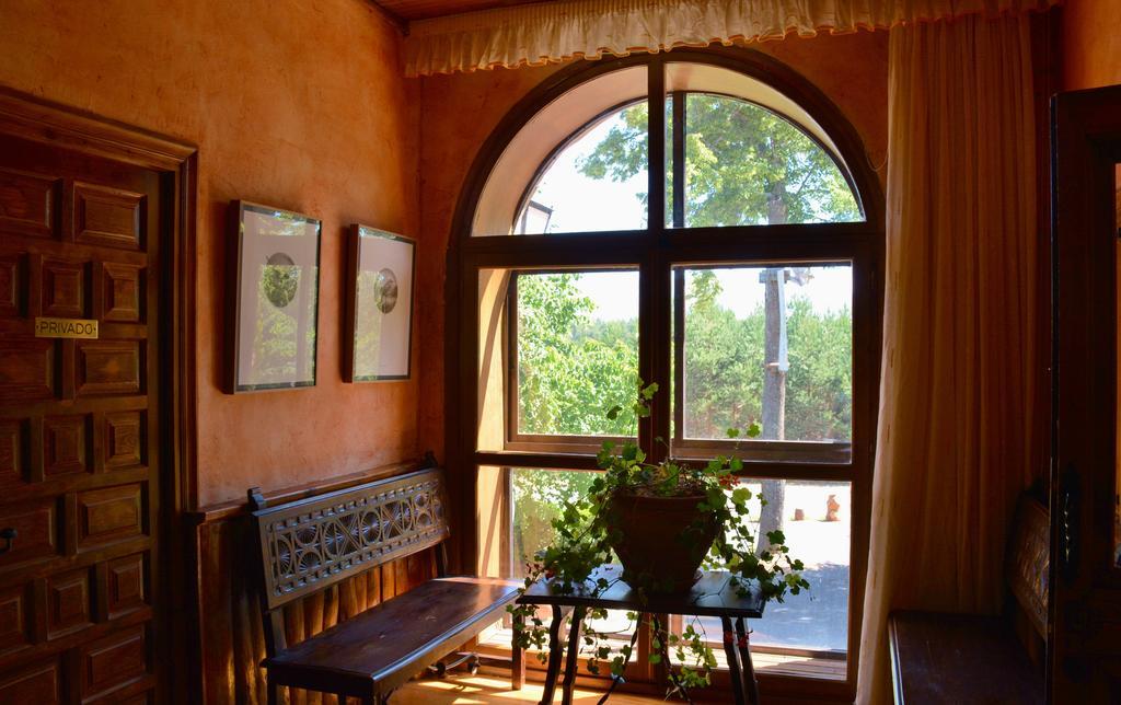 Hospedium Hostal Almanzor Navarredonda de Gredos Εξωτερικό φωτογραφία