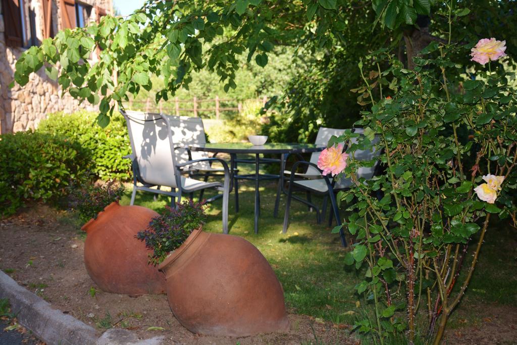Hospedium Hostal Almanzor Navarredonda de Gredos Εξωτερικό φωτογραφία