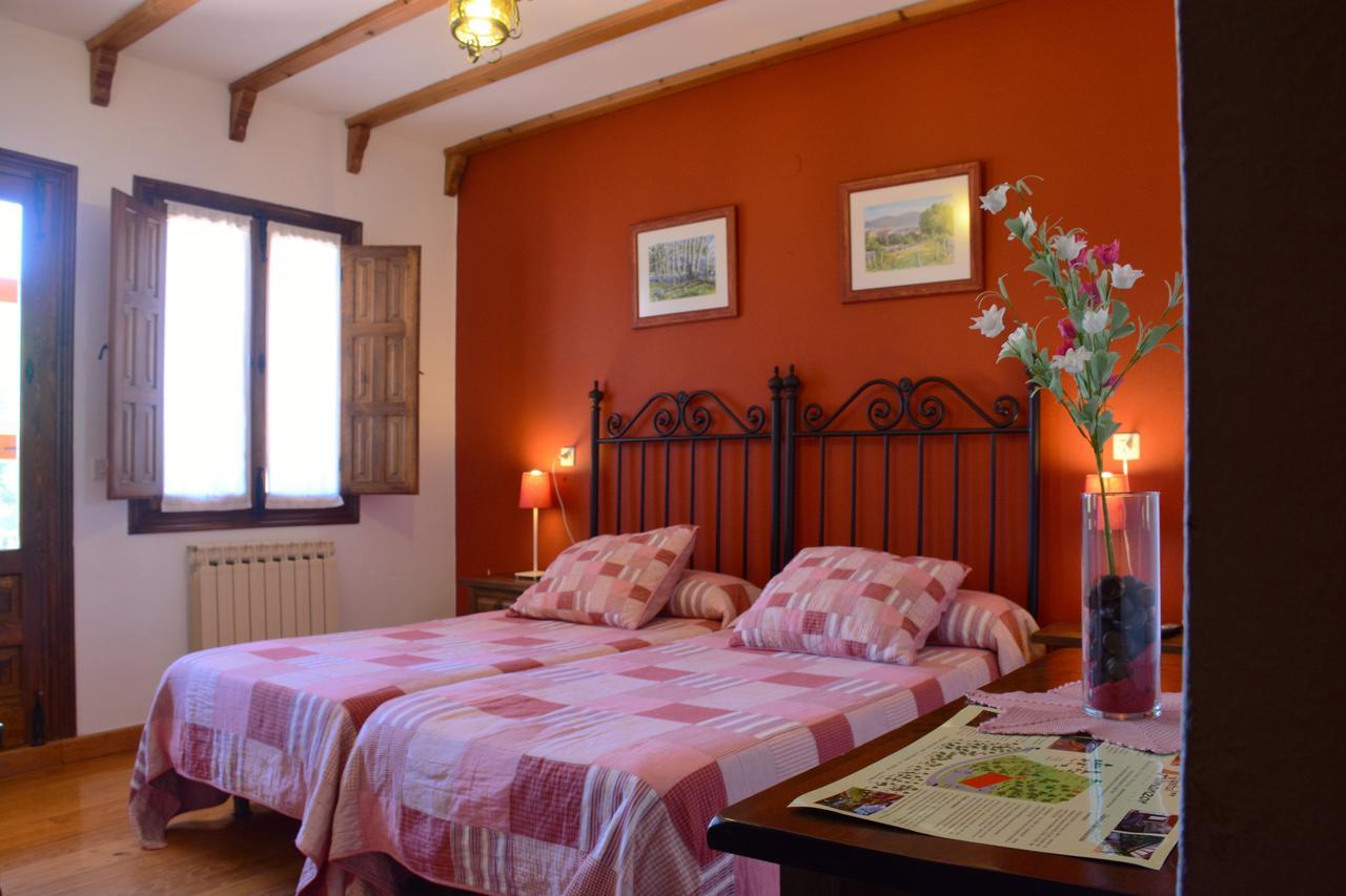 Hospedium Hostal Almanzor Navarredonda de Gredos Εξωτερικό φωτογραφία