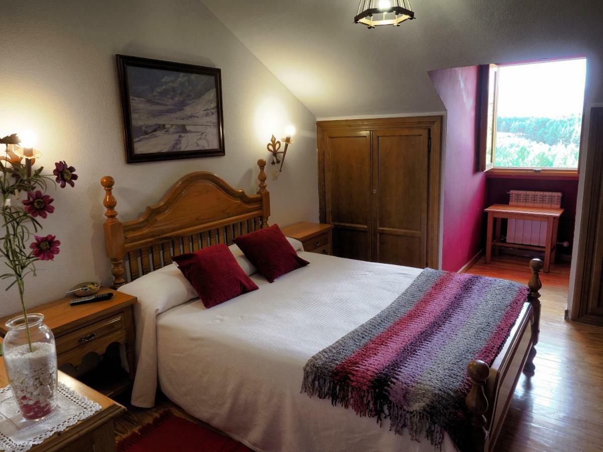 Hospedium Hostal Almanzor Navarredonda de Gredos Εξωτερικό φωτογραφία